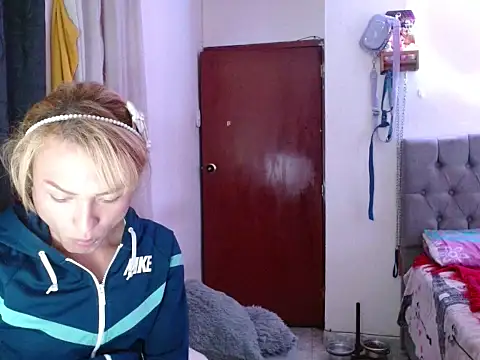 Snapshot of skarleth_hot21 chatting on 02/03/26, 05:05 skarleth hot21 online show from 02/03/26, 05:05