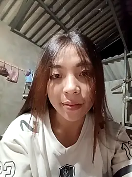 Snapshot of -Miu-98 chatting on 11/27/25, 01:13 -Miu-98 online show from 11/27/25, 01:13