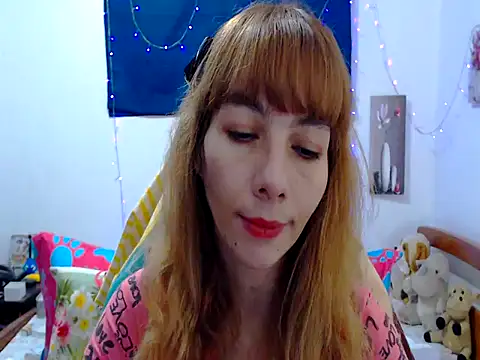 Snapshot of seraphinewhite chatting on 03/17/26, 06:17 seraphinewhite online show from 03/17/26, 06:17