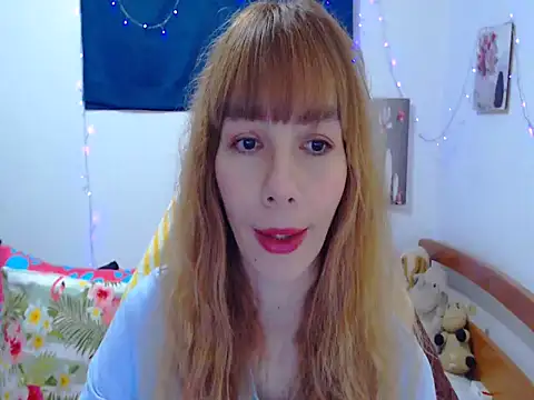 Snapshot of seraphinewhite chatting on 04/13/26, 03:06 seraphinewhite online show from 04/13/26, 03:06