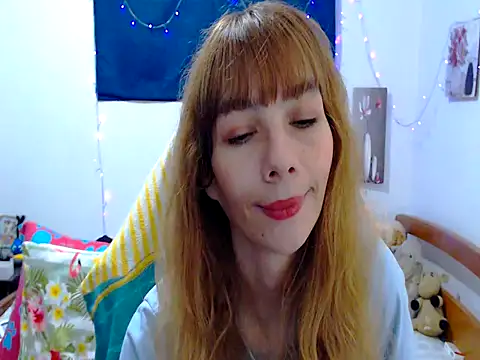 Snapshot of seraphinewhite chatting on 04/14/26, 11:49 seraphinewhite online show from 04/14/26, 11:49