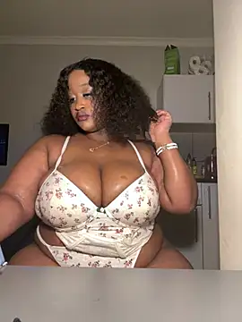 CURVYBUBBLEZ online show from 03/24/26, 01:21