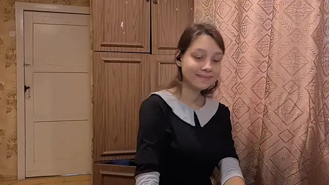 Snapshot of QutieDaSweet chatting on 10/28/25, 03:10 QutieDaSweet online show from 10/28/25, 03:10