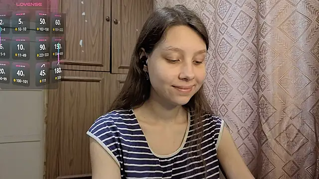 Snapshot of QutieDaSweet chatting on 11/18/25, 08:52 QutieDaSweet online show from 11/18/25, 08:52