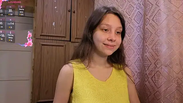 Snapshot of QutieDaSweet chatting on 11/25/25, 08:58 QutieDaSweet online show from 11/25/25, 08:58