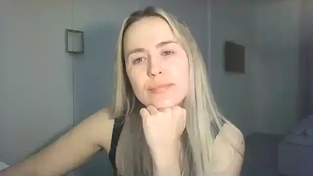 Snapshot of Frosian chatting on 10/03/25, 09:56 Frosian online show from 10/03/25, 09:56