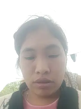 Luyen004 online show from 11/19/25, 04:45