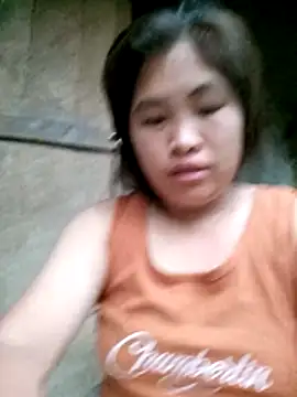 Luyen004 online show from 04/13/26, 10:48