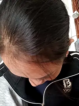 Snapshot of Na_xx chatting on 11/25/25, 05:29 Na xx online show from 11/25/25, 05:29