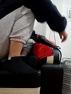 Snapshot of Na_xx chatting on 12/03/25, 11:52 Na xx online show from 12/03/25, 11:52