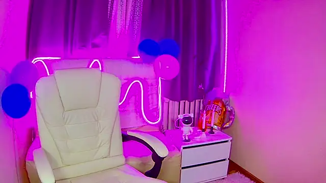 EmmaEllison online show from 09/25/25, 11:58