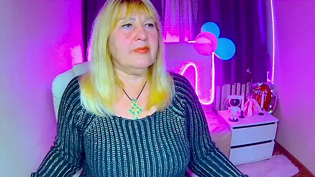 EmmaEllison online show from 10/07/25, 11:51