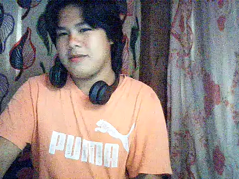 Huntrix2025 online show from 10/05/25, 12:09