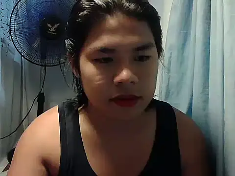 Huntrix2025 online show from 11/15/25, 08:22