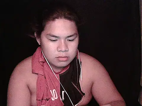 Snapshot of Huntrix2025 chatting on 05/19/26, 03:07 Huntrix2025 online show from 05/19/26, 03:07