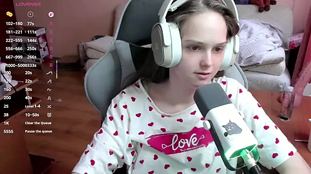 SharybbFace online show from 04/09/26, 02:22