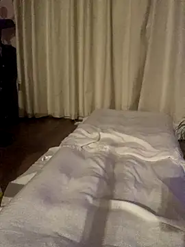 Mia Winters online show from 11/28/25, 05:26