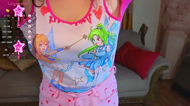 JuicyLullu online show from 10/18/25, 05:43