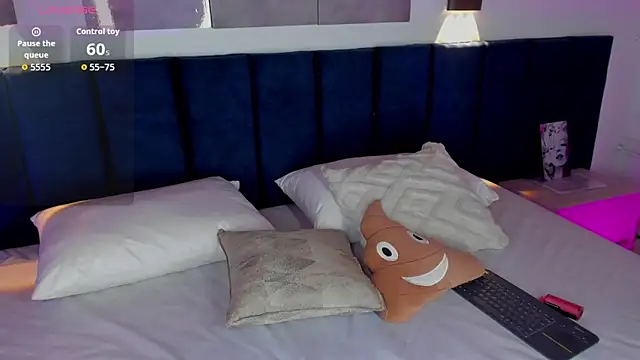 SharonLovee online show from 03/25/26, 10:27