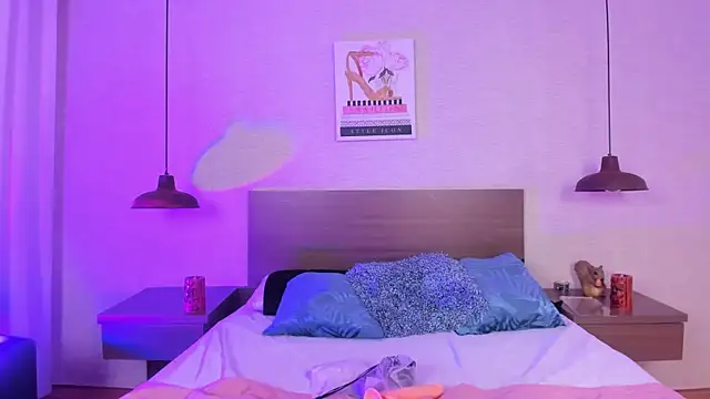 cloehill  online show from 10/28/25, 11:47