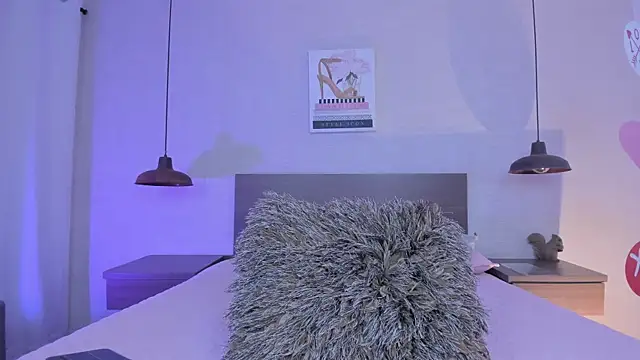 Snapshot of cloehill_ chatting on 02/16/26, 12:23 cloehill online show from 02/16/26, 12:23