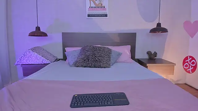 Snapshot of cloehill_ chatting on 03/03/26, 11:49 cloehill online show from 03/03/26, 11:49