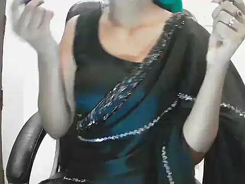 Snapshot of short_girl_ chatting on 06/20/26, 06:11 short girl online show from 06/20/26, 06:11