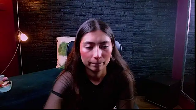 Lizzie Collin online show from 09/16/25, 04:52