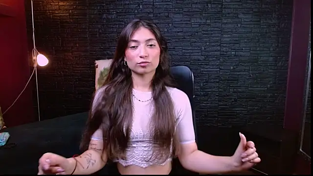 Lizzie Collin online show from 09/17/25, 01:35