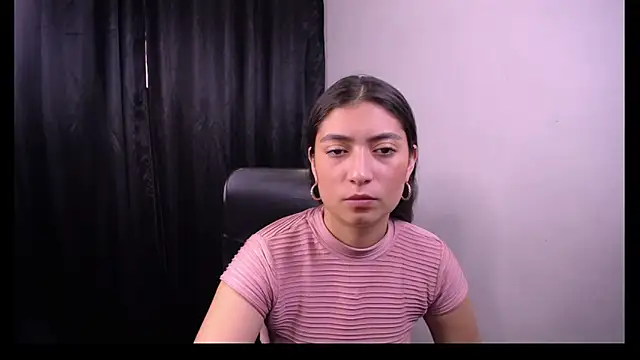 Lizzie Collin online show from 10/28/25, 01:25