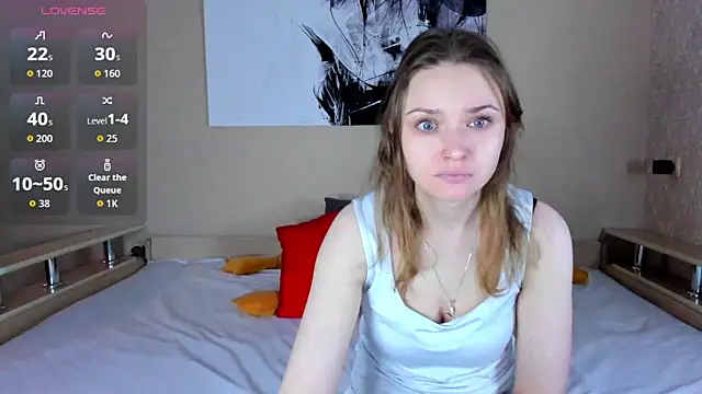 Snapshot of Linda_Bryant-Eva chatting on 11/10/25, 01:15 Linda Bryant-Eva online show from 11/10/25, 01:15