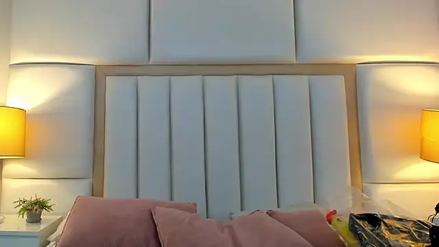 LaylaaDoll online show from 12/20/25, 06:37