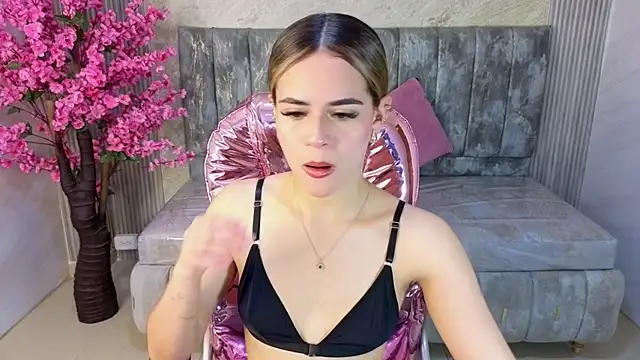 lilith4 s online show from 11/23/25, 08:08