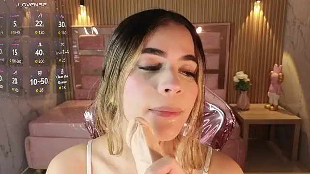 lilith4 s online show from 03/20/26, 08:25