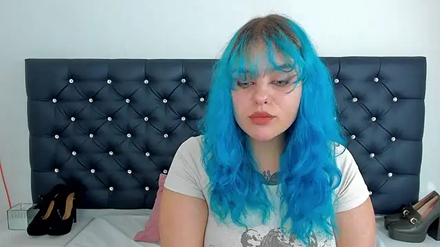 Snapshot of LunaWetPussy chatting on 09/15/25, 11:10 LunaWetPussy online show from 09/15/25, 11:10