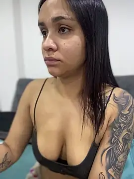 Isabella-Teen online show from 11/28/25, 11:40