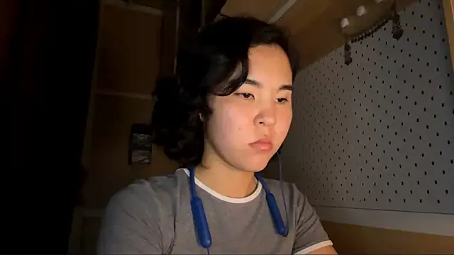 Snapshot of JennyCarpenter chatting on 04/16/26, 04:35 JennyCarpenter online show from 04/16/26, 04:35