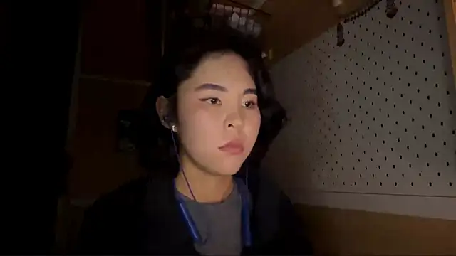 Snapshot of JennyCarpenter chatting on 04/17/26, 09:34 JennyCarpenter online show from 04/17/26, 09:34