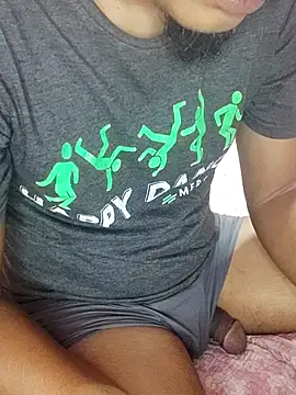 Snapshot of Zarul98 chatting on 09/15/25, 05:24 Zarul98 online show from 09/15/25, 05:24