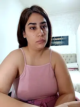 Snapshot of Nahiarabiel chatting on 10/21/25, 01:45 Nahiarabiel online show from 10/21/25, 01:45