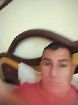 Snapshot of Benitocamelas93 chatting on 06/10/26, 04:28 Benitocamelas93 online show from 06/10/26, 04:28