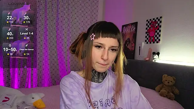 LilithPoison online show from 11/15/25, 06:04