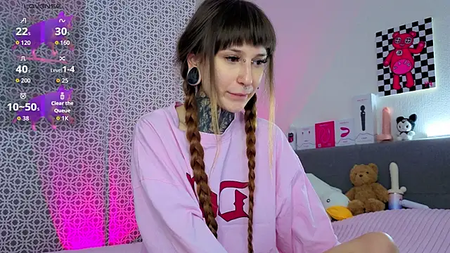 Snapshot of LilithPoison chatting on 03/14/26, 06:13 LilithPoison online show from 03/14/26, 06:13