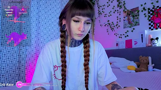 LilithPoison online show from 05/07/26, 06:02