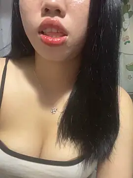 Snapshot of Rose-babyx chatting on 05/23/26, 12:53 Rose-babyx online show from 05/23/26, 12:53