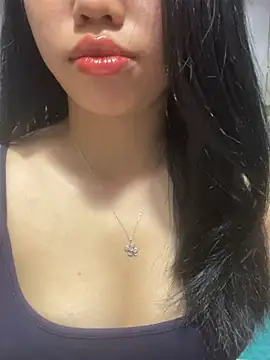 Snapshot of Rose-babyx chatting on 07/05/26, 01:07 Rose-babyx online show from 07/05/26, 01:07