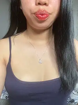 Snapshot of Rose-babyx chatting on 07/13/26, 02:36 Rose-babyx online show from 07/13/26, 02:36