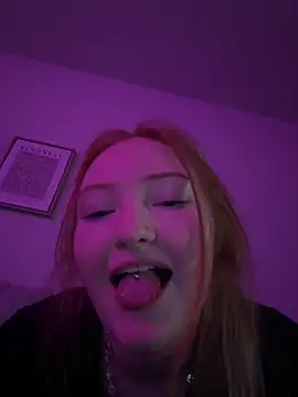 Snapshot of princessbaexoxo chatting on 03/26/26, 03:12 princessbaexoxo online show from 03/26/26, 03:12