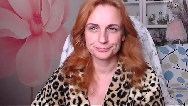 Snapshot of Venus_love1 chatting on 10/10/25, 05:12 Venus love1 online show from 10/10/25, 05:12