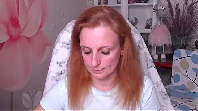 Snapshot of Venus_love1 chatting on 04/17/26, 04:54 Venus love1 online show from 04/17/26, 04:54